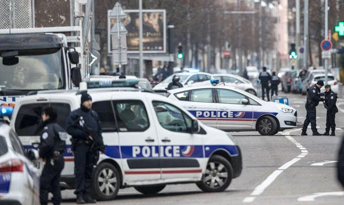 Saudi king, crown prince condemn French attack