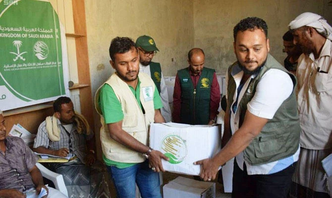 The distribution comes within the framework of Saudi humanitarian projects. (SPA)