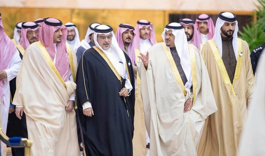 Bahrain Crown Prince Salman bin Hamad Al-Khalifa arrived in Riyadh to attend the Ad Diriyah E Prix event. (SPA)