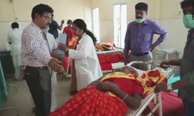 10 die of suspected food poisoning at Indian temple ceremony