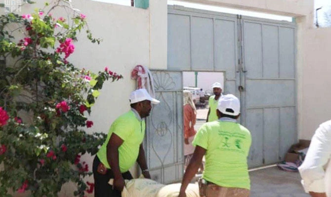KSRelief provides health services to all Yemeni people in coordination with the Yemeni Higher Relief Committee represented by the Yemeni Ministry of Health and Population. (SPA)