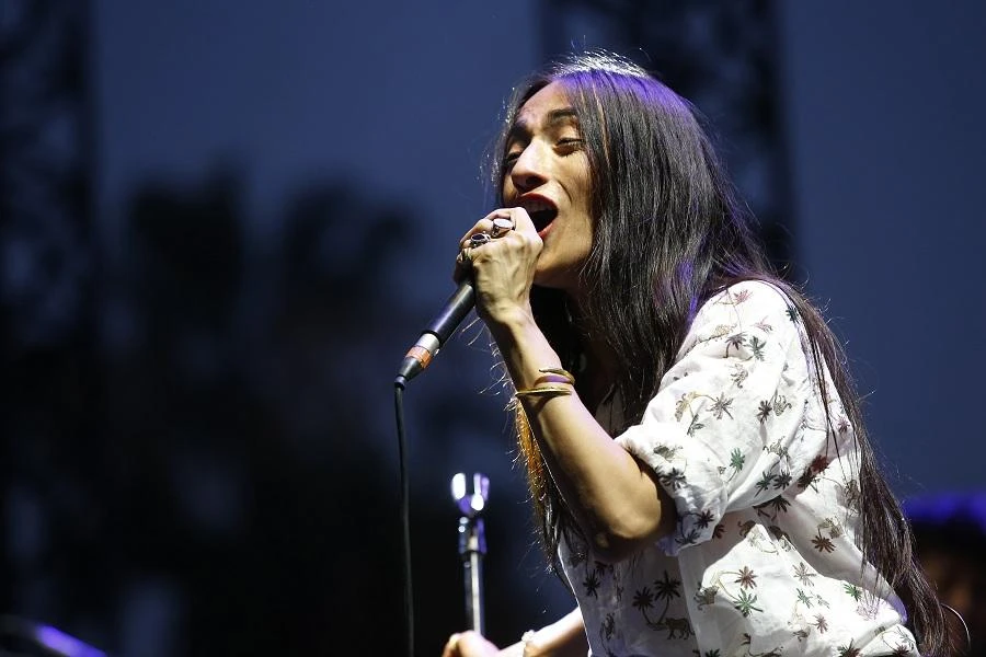 Blues artist Hindi Zahra pays tribute to her homeland