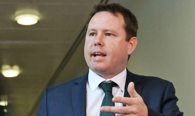 Broad will remain on the government backbench. (Twitter)