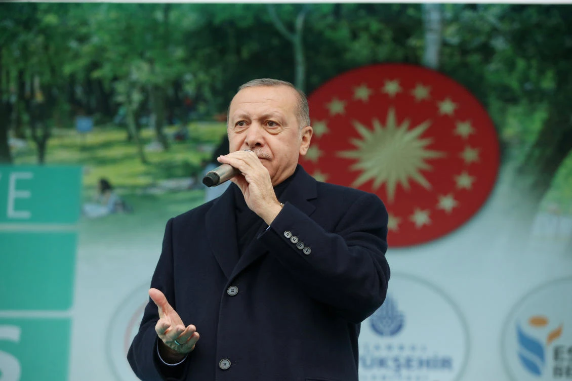 Turkish President Tayyip Erdogan addresses his supporters in Istanbul, Turkey, December 16, 2018. (Reuters)