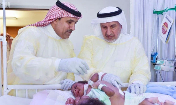 The decision to go ahead and operate was taken after a meeting chaired by team leader Dr. Abdullah Al-Rabeeah. (SPA)