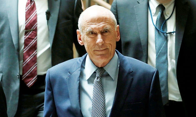 Director of National Intelligence Dan Coats arrives for a closed senators-only Capitol Hill briefing on election security at the U.S. Capitol in Washington, US, August 22, 2018. (REUTERS)