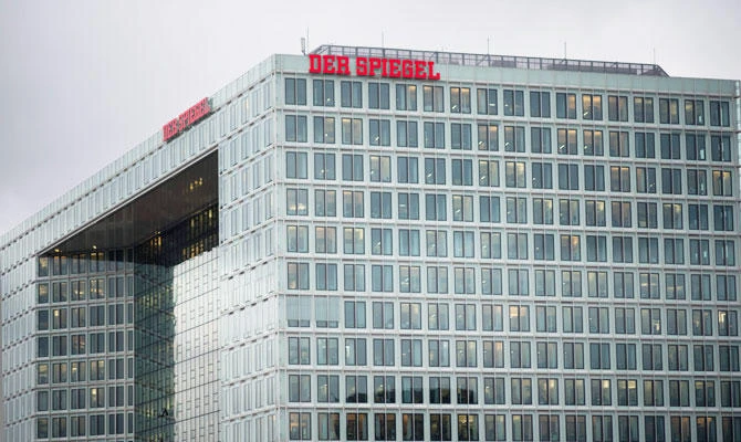 Spiegel apologizes in cover story on faked news scandal