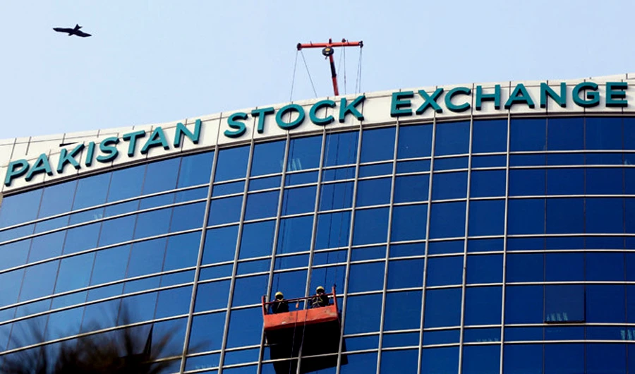 Pakistan stocks up after UAE announces $3 billion loan