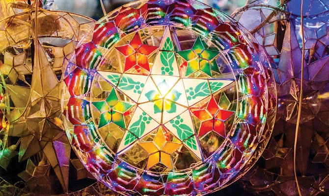 A parol is a traditional Filipino Christmas decoration. (Shutterstock)