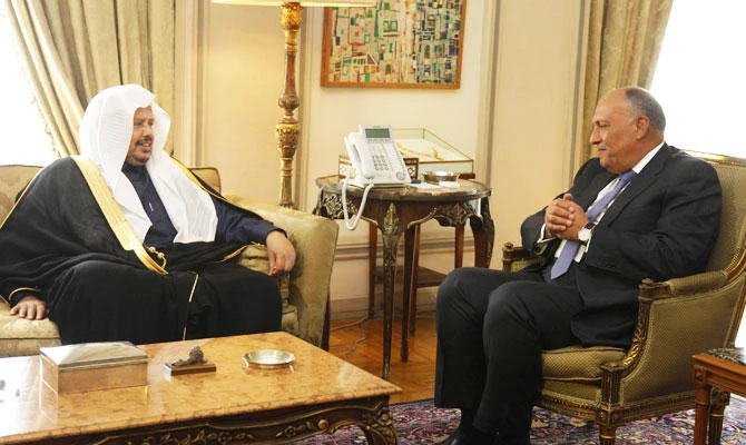 Saudi Shoura Council Speaker Dr. Abdullah Al-Asheikh hold talks wth Egyptian Foreign Minister Sameh Shoukry in Cairo. (SPA)
