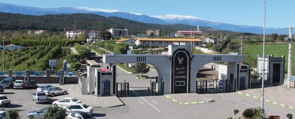 The demonstrating students reportedly carried photos of victims of Tuesday’s crash at a square leading to the Islamic Azad University. (File photo: Islamic Azad University)