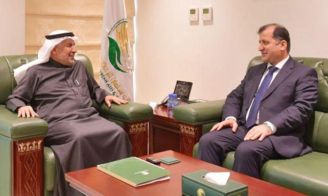 Dr. Abdullah Al-Rabeeah meets with Tajik Ambassador Zarobiddin Qosimi in Riyadh on Sunday. (SPA)