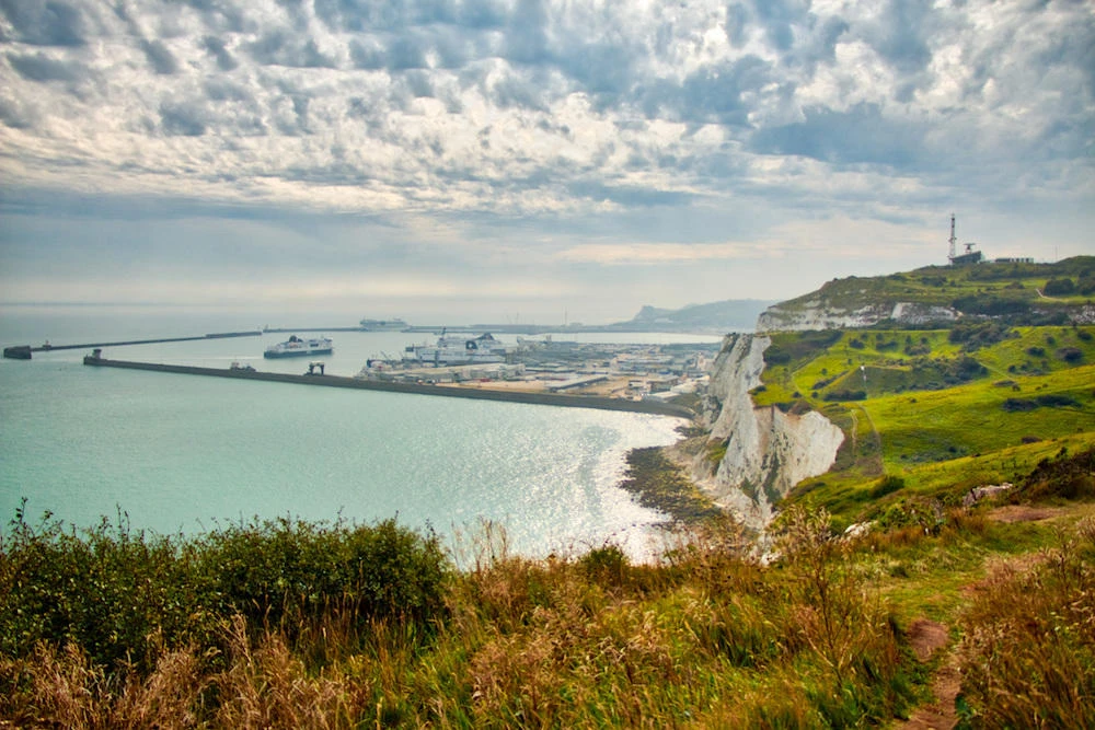 The governments of France and Britain scrambled to respond to a mounting number of migrants attempting to cross the English Channel. (Shutterstock)