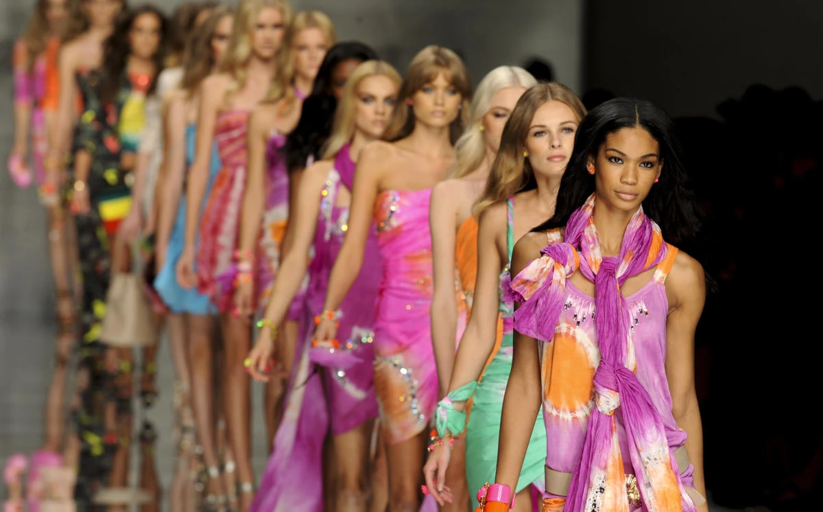 Models on a runway. (Shutterstock)