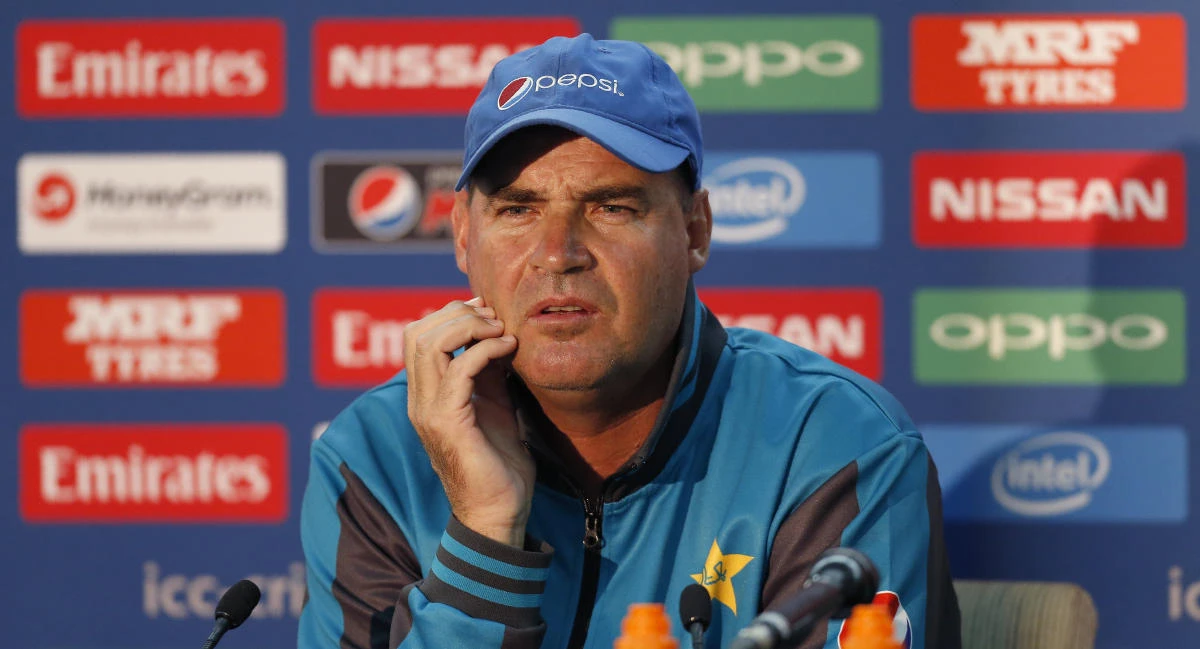 Pakistan coach hits out at pitch after another day of toil against South Africa