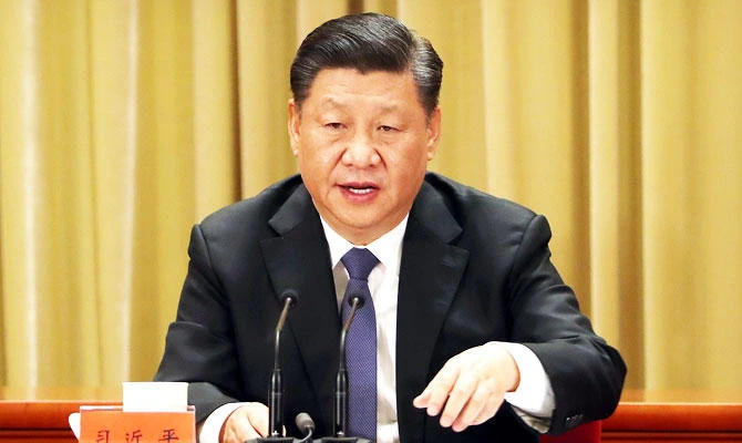 Chinese President Xi Jinping speaks during an event to commemorate the 40th anniversary of the "Message to Compatriots in Taiwan" at the Great Hall of the People in Beijing, China January 2, 2019. (REUTERS)