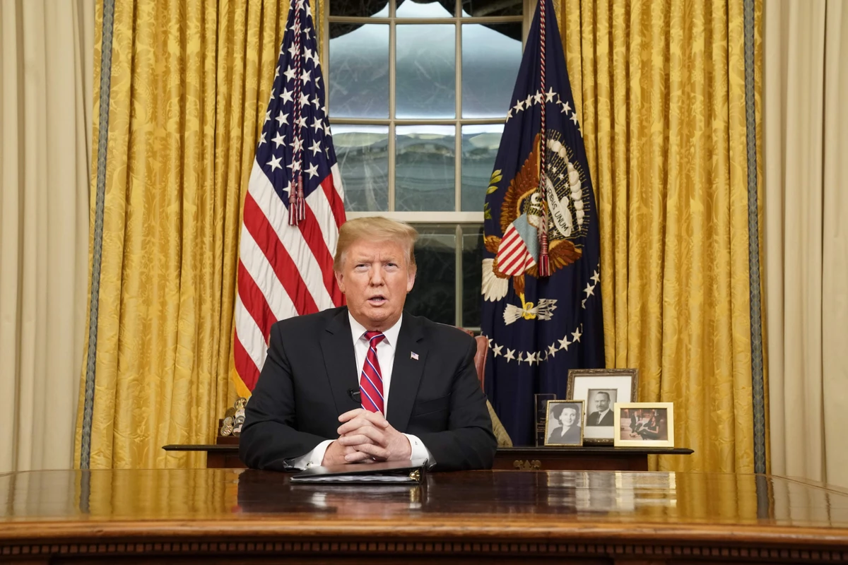 Trump demands $5.7 bn for steel barrier on US-Mexico border in Oval Office speech