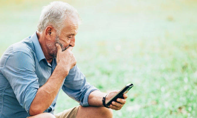 “No other demographic characteristic seems to have a consistent effect on sharing fake news,” the authors reported. (Shutterstock)