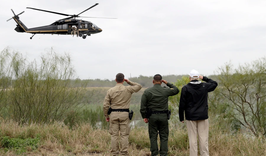 At the border, Trump moves closer to emergency declaration