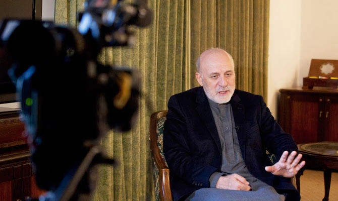 Afghan president's special peace envoy Mohammad Omer Daudzai speaks during an interview with The Associated Press in Islamabad, Pakistan, on Wednesday, Jan. 9, 2019. (AP)