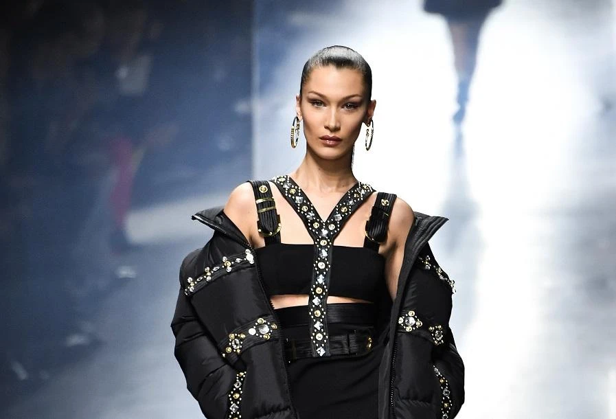 US model Bella Hadid presents a creation for fashion house Versace during the Men’s Fall/Winter 2019/20 fashion shows in Milan, on January 12, 2019. (AFP)