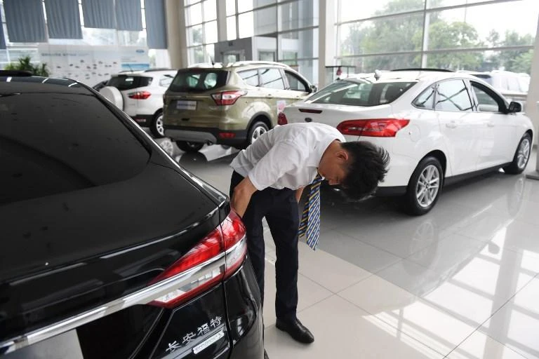 Chinese car makers brace for another bumpy ride after tough 2018