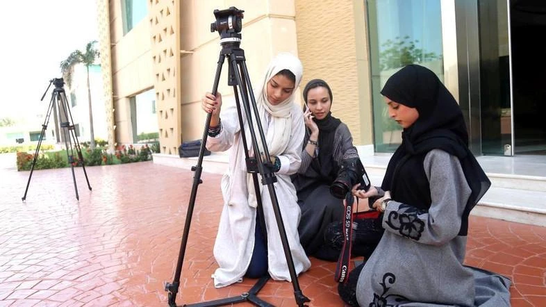 The Saudi Arabian Society for Culture and Arts (SASCA) in Dammam, has announced the opening of online registration for the fifth Saudi Film Festival to be held in March. Above, film students in Jeddah. (Reuters)