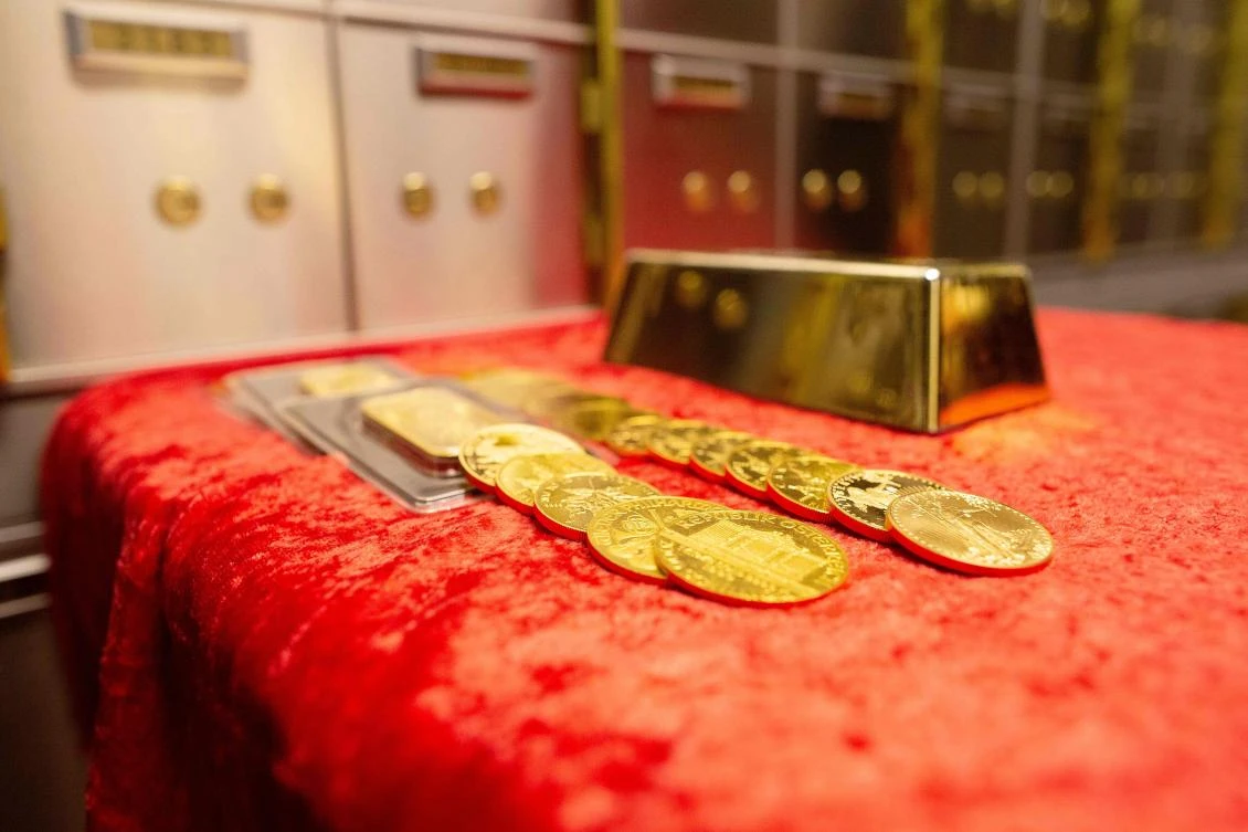 Examples of gold bullion are on show at Merrion vaults in Dublin on January 7, 2019. In a vault under the streets of Dublin a pot of gold owned by anxious investors is growing every day Britain edges closer to leaving the EU without a deal. (AFP)