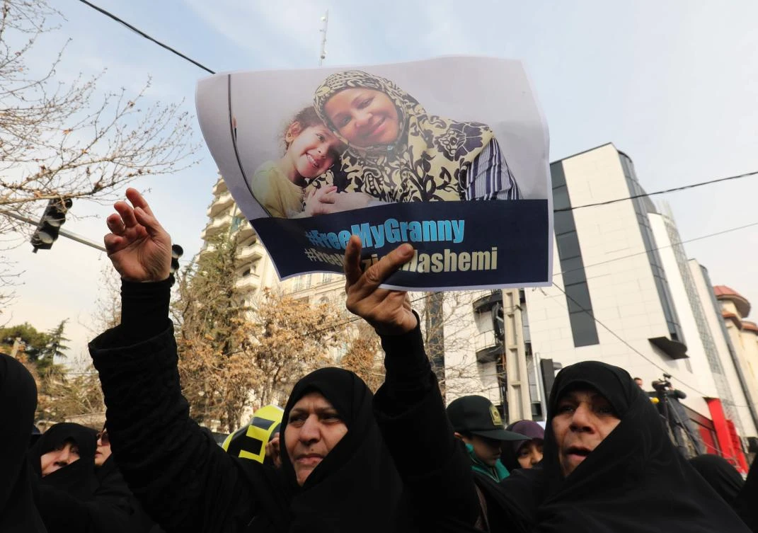 People in Tehran are protesting the arrest of an Iranian journalist in the US, who works for an English-speaking state sponsored channel in Iran. (AFP)