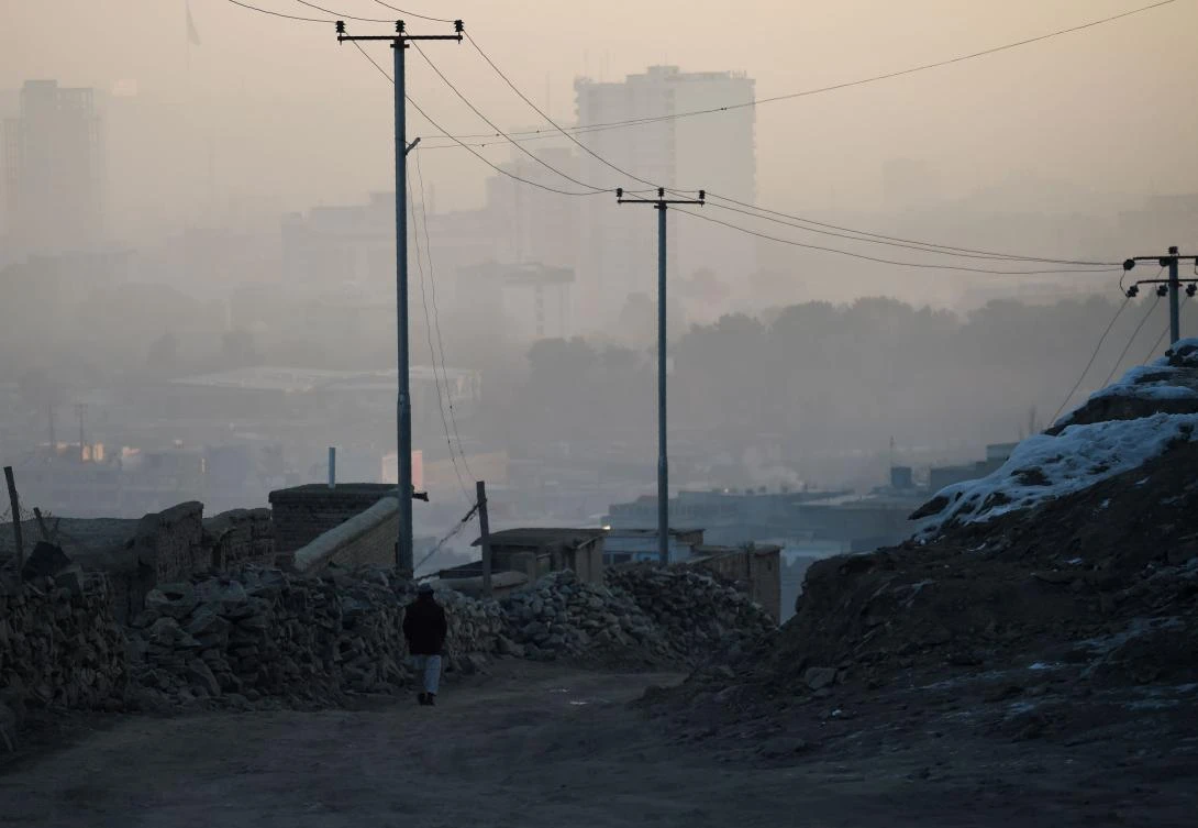This winter Afghans face another deadly threat: air pollution. (AFP)