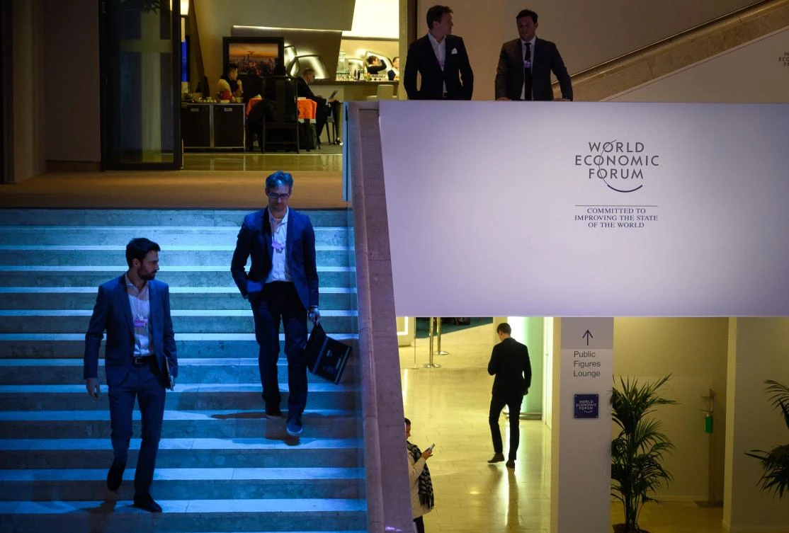 Davos 2019 faces more headwinds than any annual meeting of the WEF has experienced for years. Above, participants familiarize themselves with the Congress Center in Davos. (AFP)