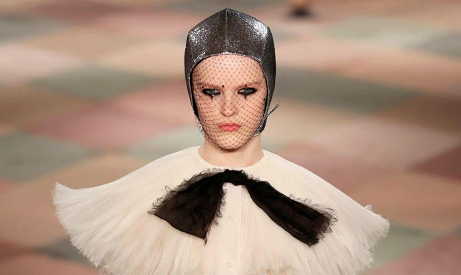 Fashion rolls up for Dior’s chic strongwoman circus