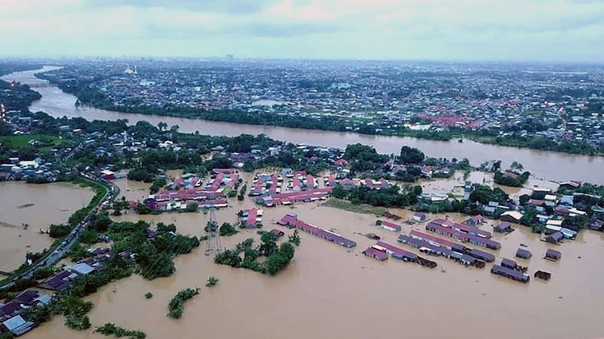 The water-levels in rivers flooded over the banks in nine southern districts. (AFP)