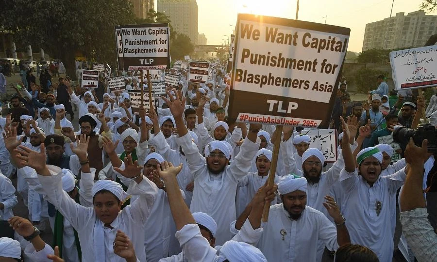 Top Pakistani court sets date for hearing on Christian woman