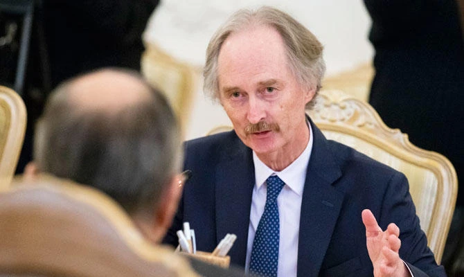Geir Pedersen, the United Nations' new special envoy for Syria, gestures while speaking to Russian Foreign Minister Sergey Lavrov, back to a camera, during their talks in Moscow, Russia, Monday, Jan. 21, 2019. (AP)