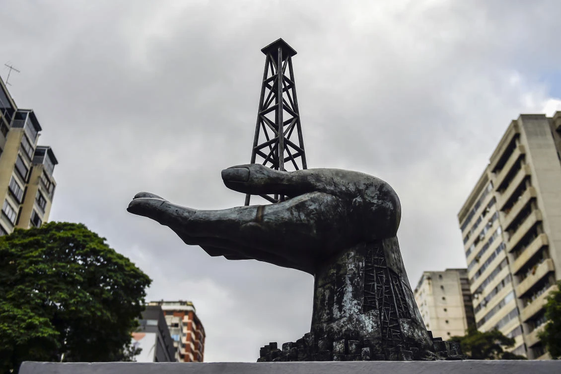 Venezuela: US sanctions threaten heavy crude supplies