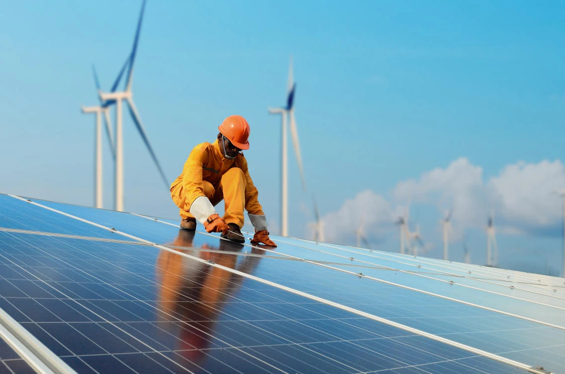 The second phase of the program will comprise seven solar projects worth $1.5 billion. (Shutterstock)