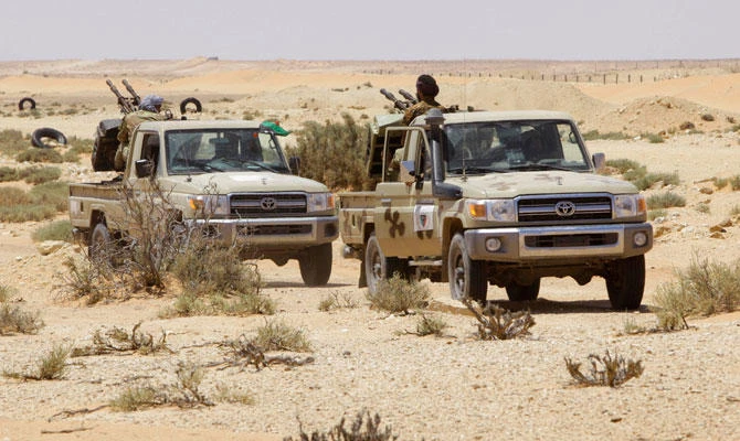 Libya forces allied with the UN-backed government patrol to prevent Daesh resurgence on the outskirts of Sirte, Libya, August 4, 2017. (REUTERS)
