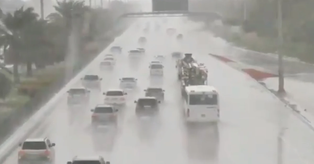 Thunderstorms and heavy rainfall swept across the UAE on Sunday morning. (Screen grab)