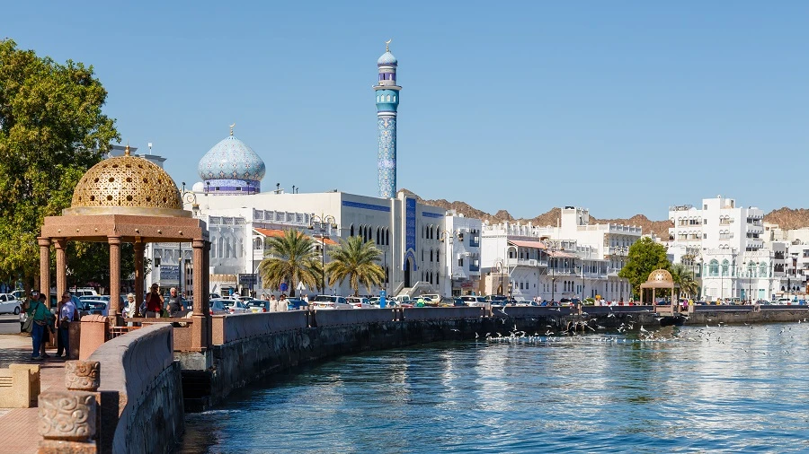 Oman re-extends expat visa ban across the country