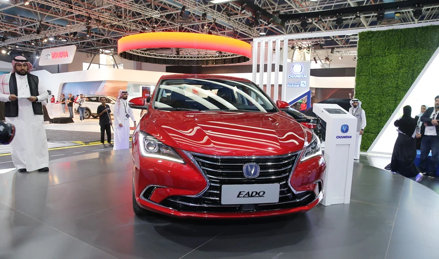 The new sedan car Eado 2019 is fitted with many advanced driving systems.