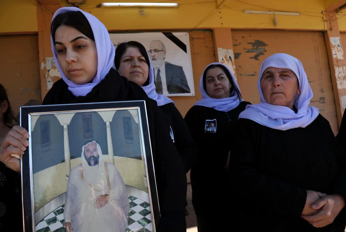 Yazidis bid last farewell to spiritual leader in Iraq