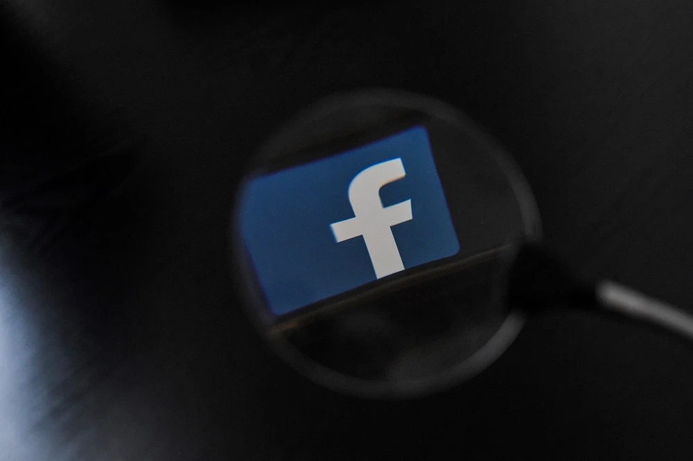 Amid an international outcry over fake news, social media platforms such as Facebook and Twitter have removed thousands of fake accounts originating from Iran, some dating back as far as 2010, after collaborating to combat disinformation. (AFP)