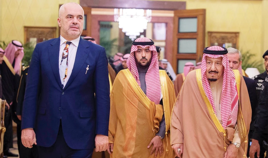 King Salman receives Albanian Prime Minister Edi Rama in Riyadh on Wednesday. (SPA)