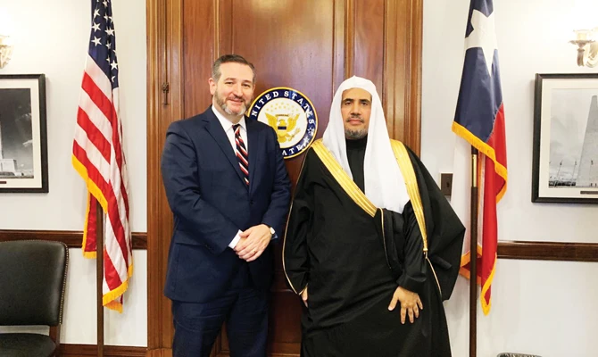 Muslim World League (MWL) Secretary-General Dr. Mohammed bin Abdulkarim Al-Issa meets Republican Senator Ted Cruz in New York. (SPA)