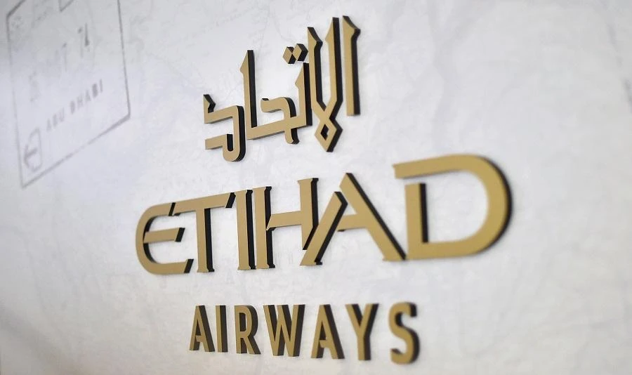 Etihad had placed orders for 26 A321neos, 40 A350-900s and 22 A350-1000s, as well as eight 777-8s and 17 777-9s. (File/AFP)