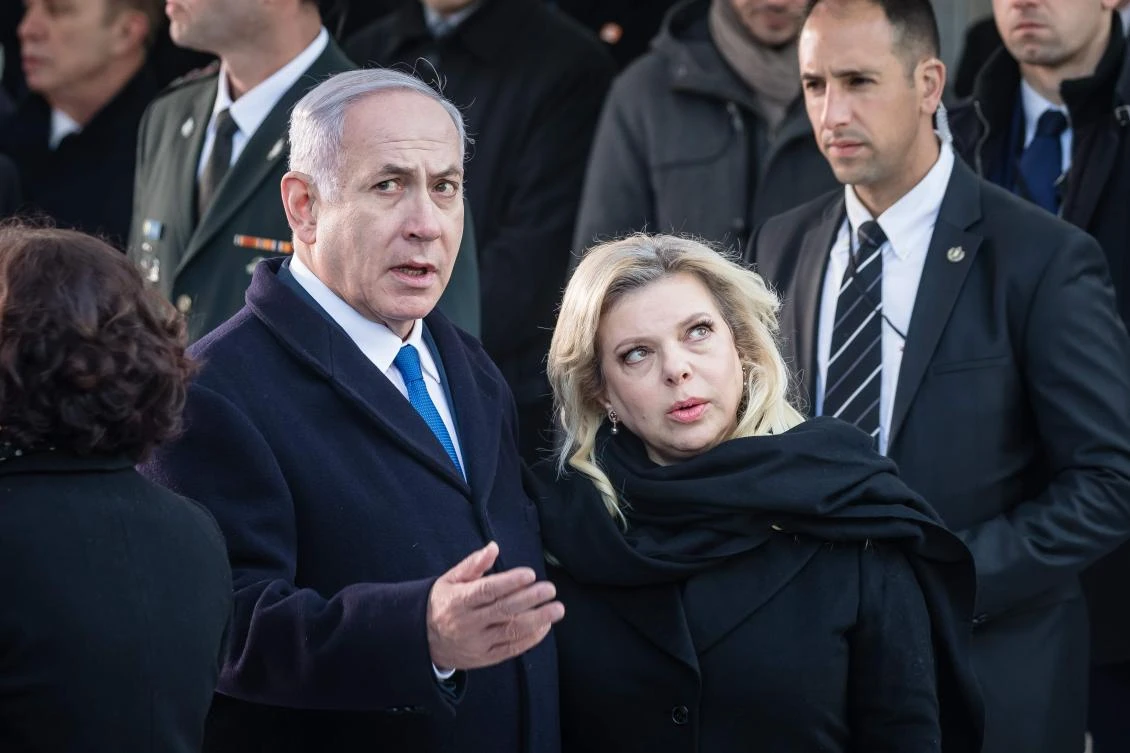 Israeli leader stranded in Poland after plane mishap