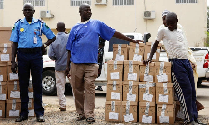 Nigeria postpones presidential election for one week
