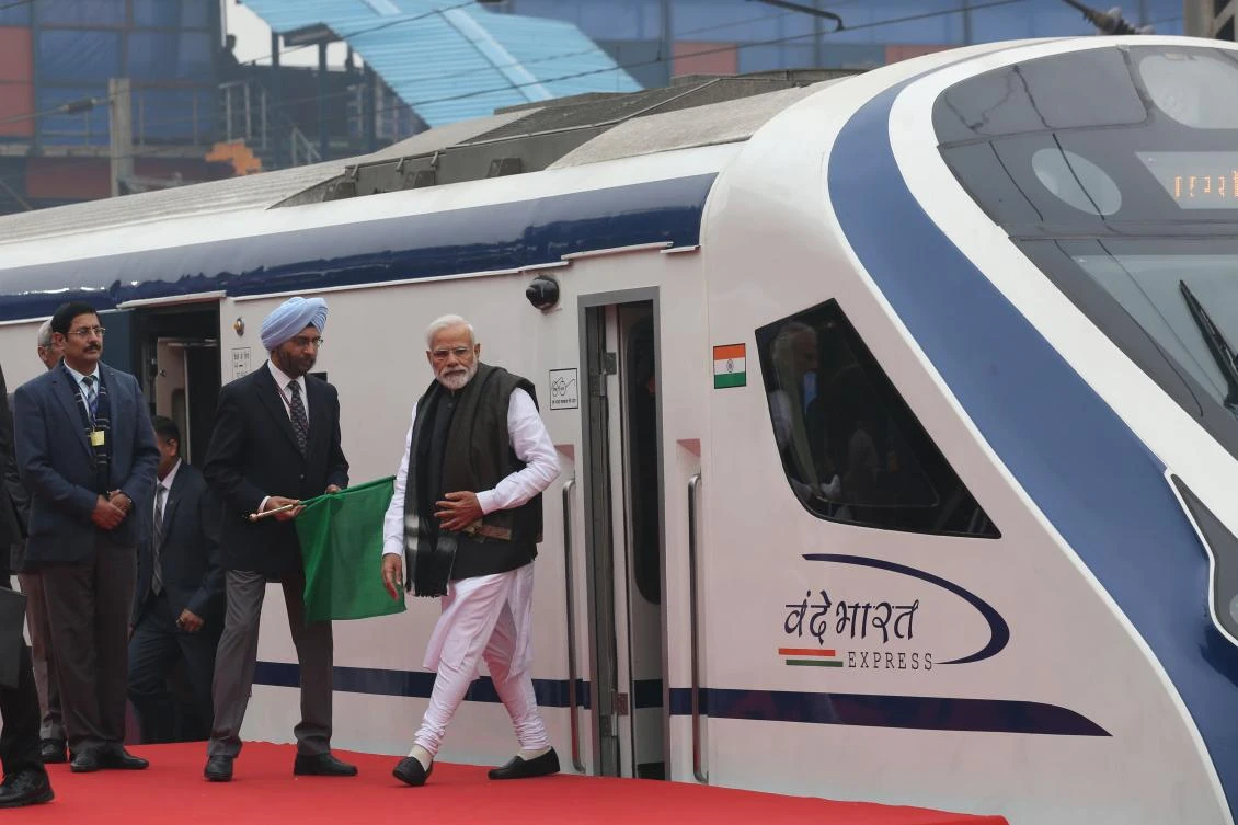 India’s semi high-speed train breaks down a day after its launch
