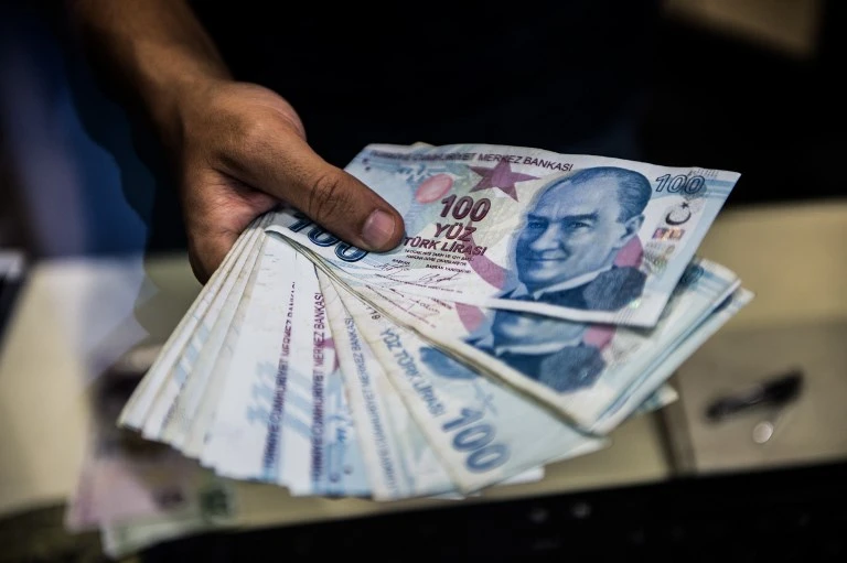 Turkish central bank lowers lira required reserves